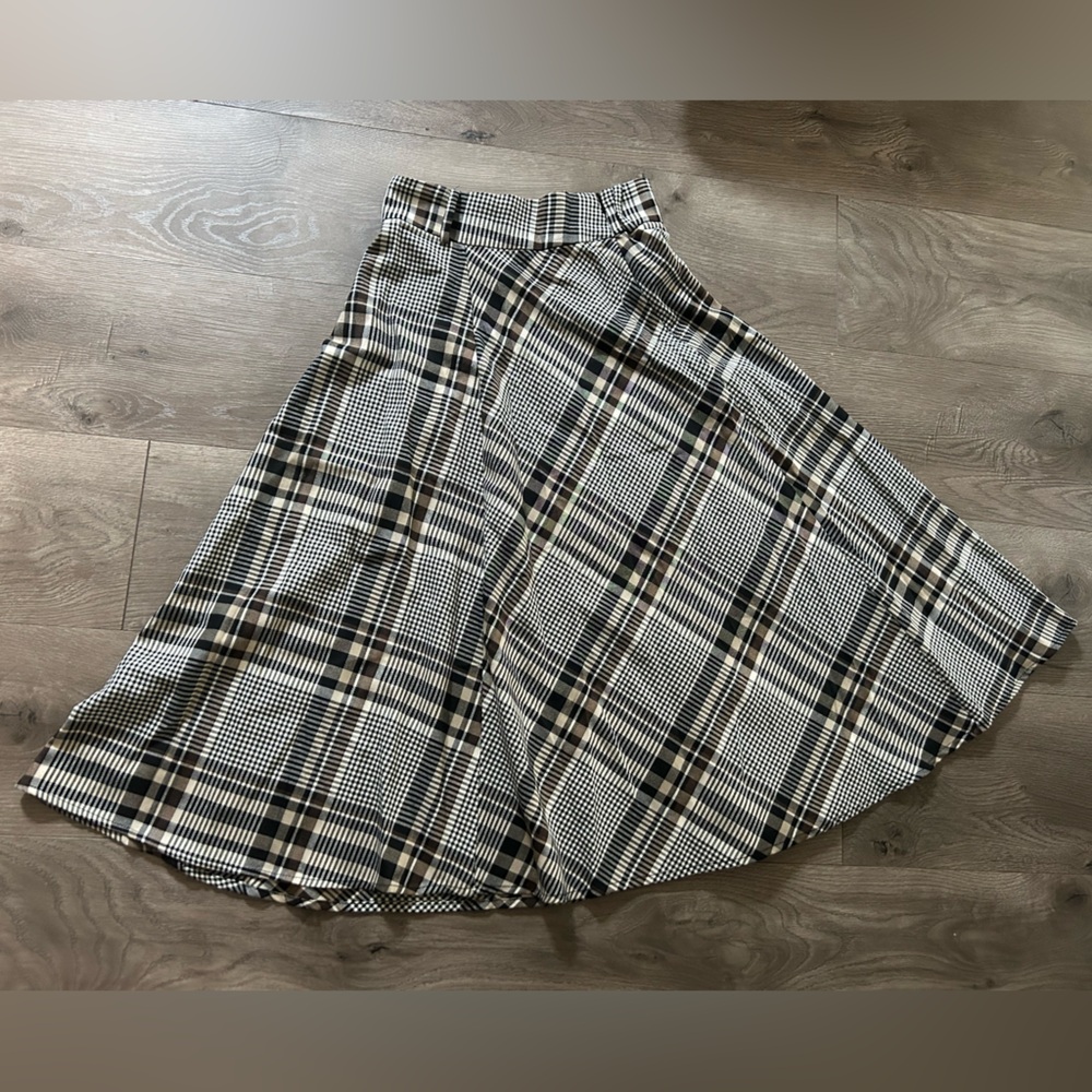 H&M Plaid Midi Skirt – Size 2P/4P (EUR 34P)